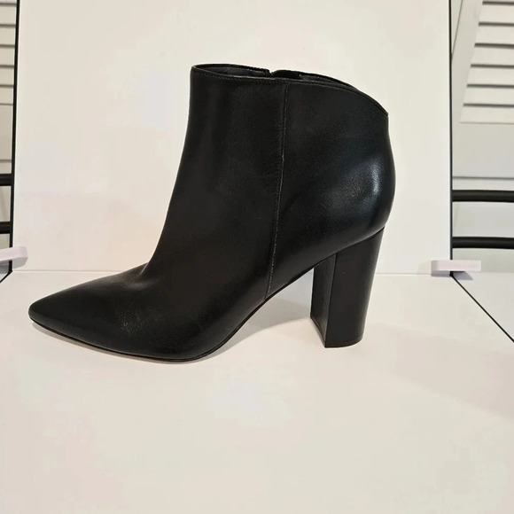 Marc Fisher Black Pointed-Toe Ankle Boots – Sleek and Modern - Picture 9 of 12